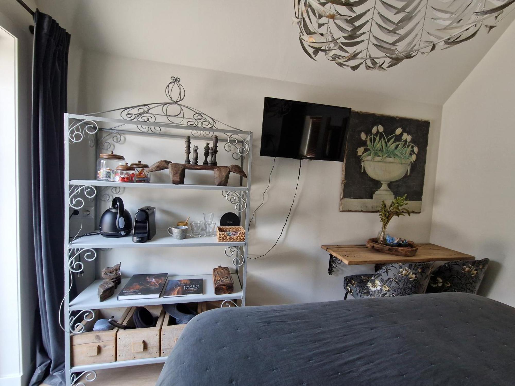 Bed & Breakfast Hoeve Happiness - Ontbijt Inbegrepen - Wellness Aanwezig Voorthuizen Exterior foto